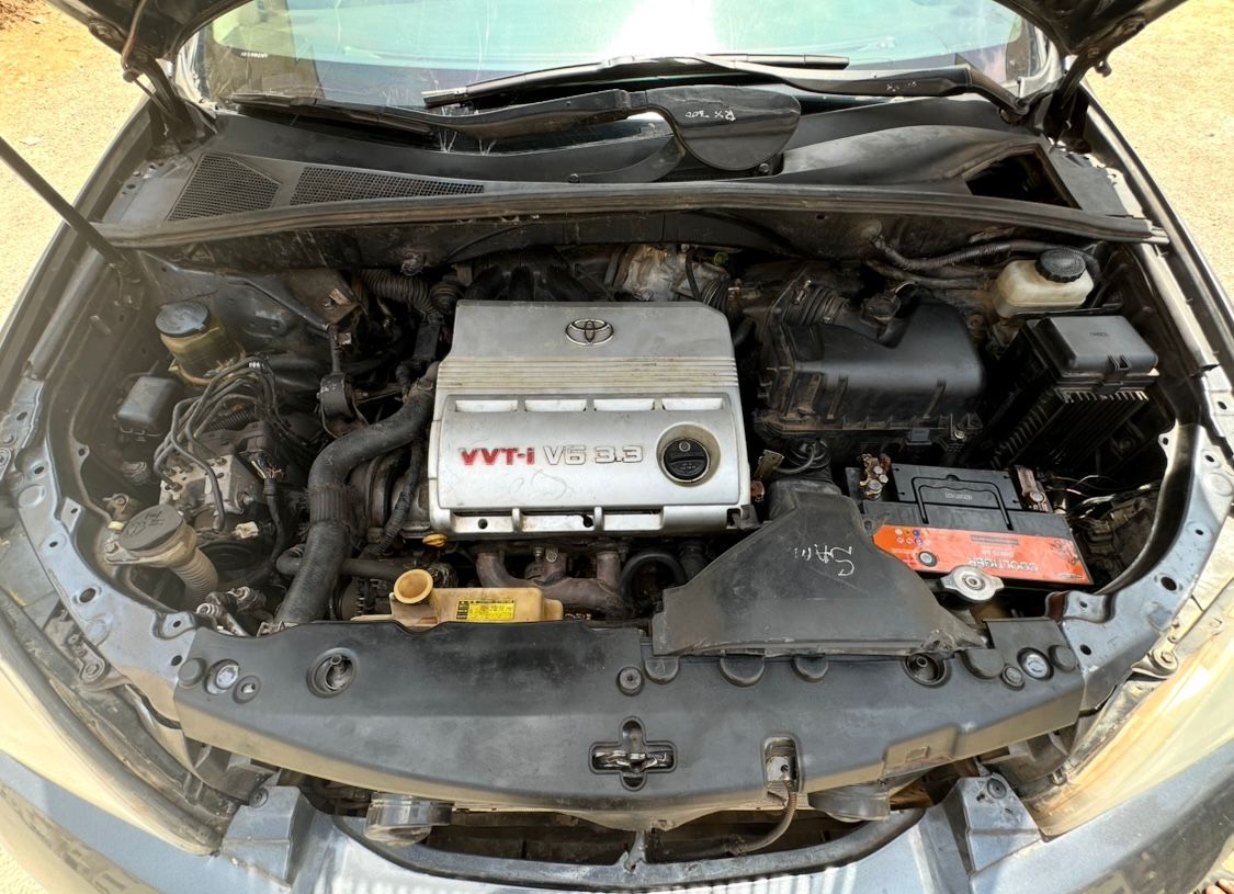 
								Distress 2007 RX330, Untempered Engine and Gear, AC chilling buy and drive 6million only full									