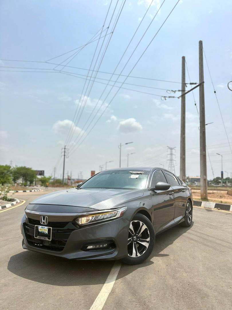 
								Good Deal‼️‼️‼️ Belgium Grade (Premium Used) 2018/19 Honda Accord (Sport) car is in pristine condition (Nothing To Fix) with original duty going for just 19.3m Lugbe Abuja📍 ZERO CHAIN DEAL full									