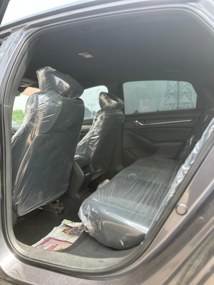 
								Good Deal‼️‼️‼️ Belgium Grade (Premium Used) 2018/19 Honda Accord (Sport) car is in pristine condition (Nothing To Fix) with original duty going for just 19.3m Lugbe Abuja📍 ZERO CHAIN DEAL full									