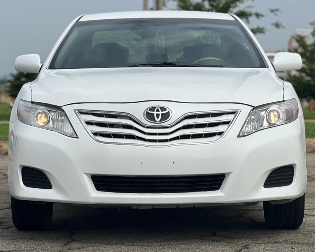 
								Extremely clean Toyota Camry LE 2010 Venza engine for 8.7m Abuja full									