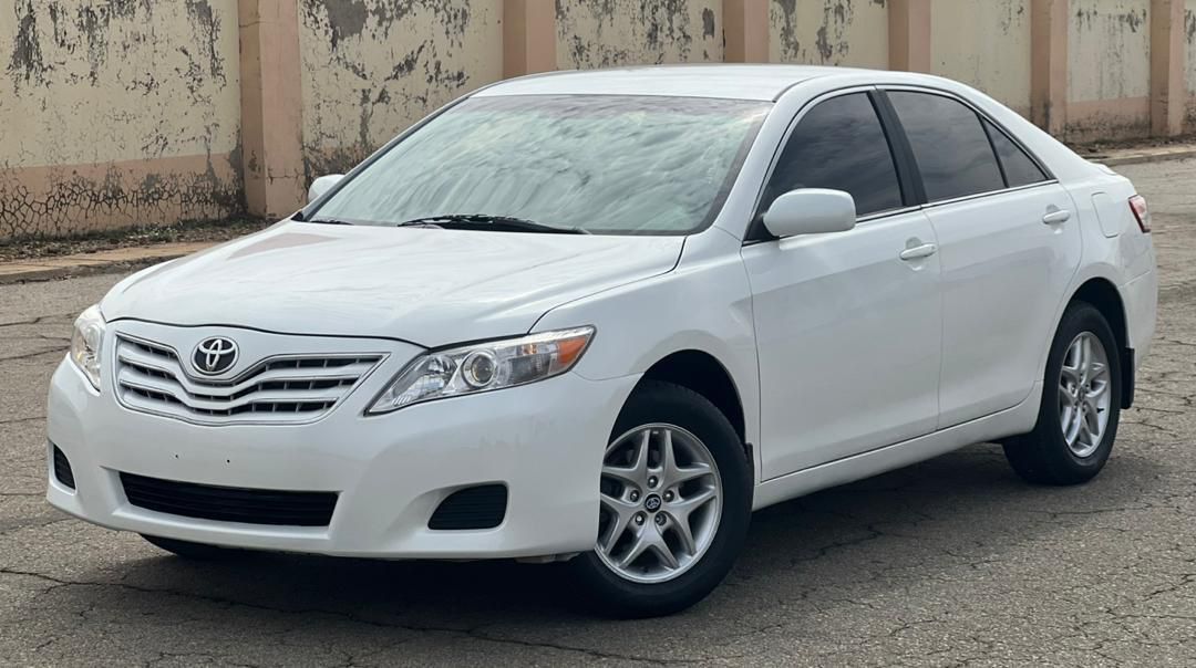 
								Extremely clean Toyota Camry LE 2010 Venza engine for 8.7m Abuja full									