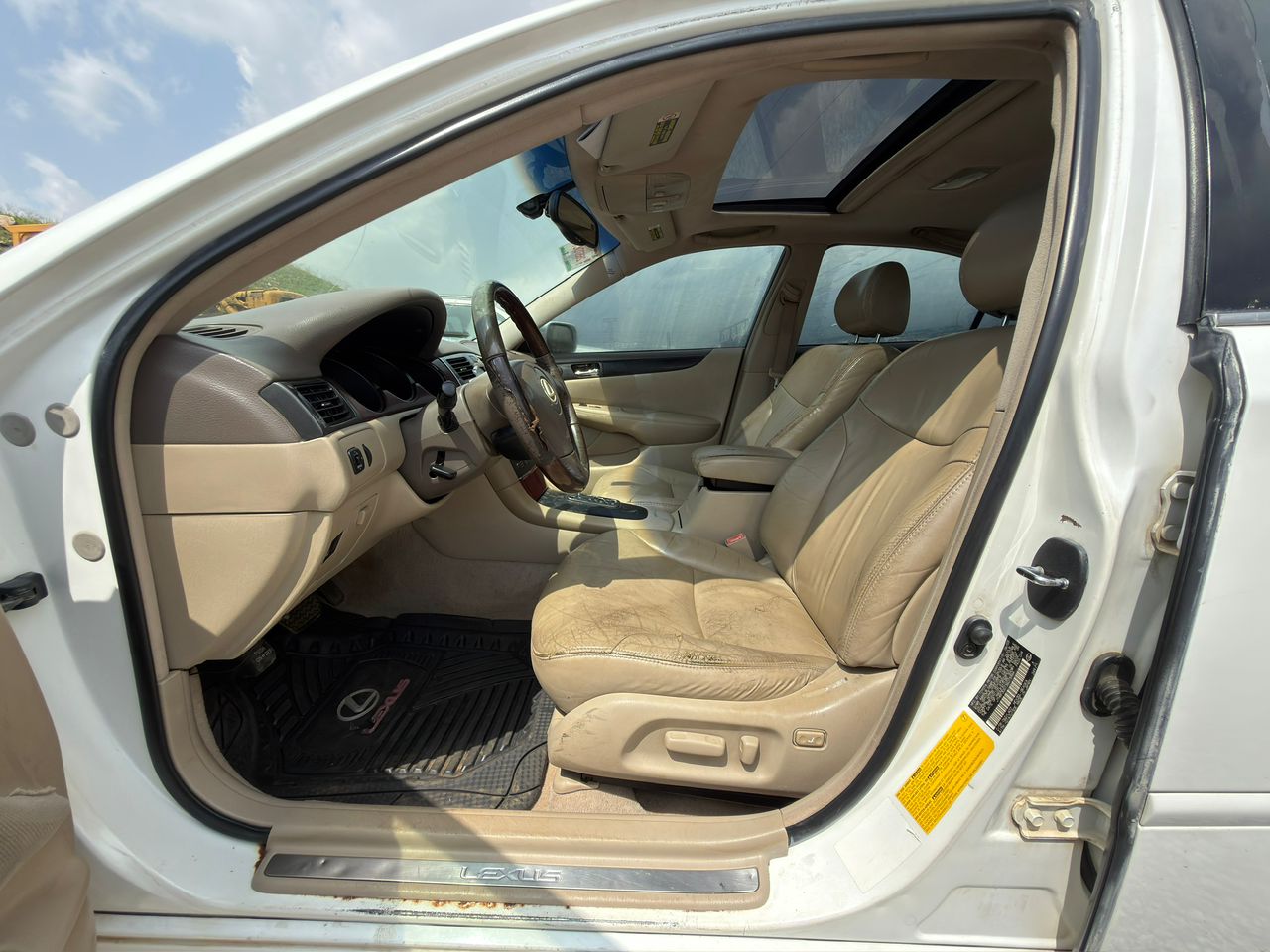 
								SUPER SHARP 2004 LEXUS ES330 GOING FOR 5.5MILLION NAIRA ONLY💰 full									