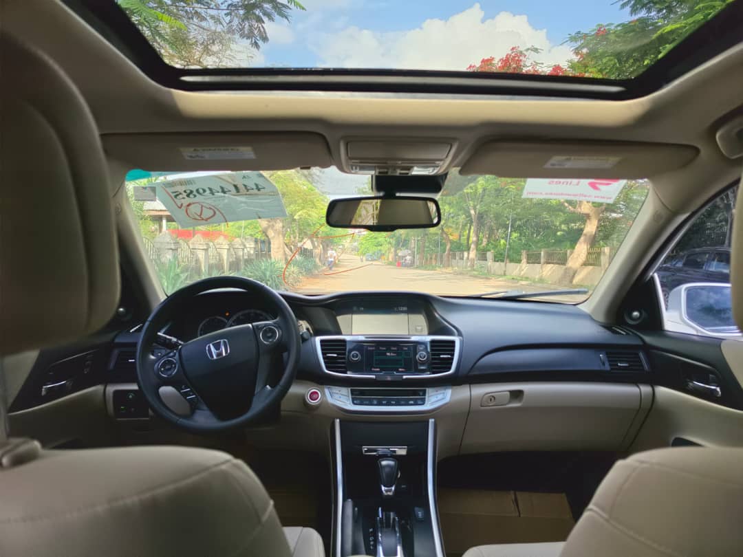 
								New in: Extremely clean First body foreign used 2014 Honda accord EXL double screen with sweet black interior, Keyless Sunroof going for just 14m 200k sambo full									