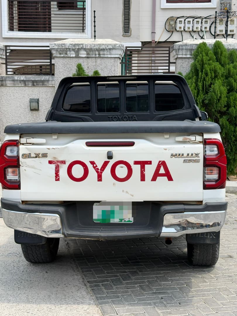 
								Quick Sale ‼️   ✨ Extremely Clean Used 2020 Toyota Hilux Automatic drive, bought brandnew, original allocation, in perfect condition. Price 47m.  Location 📍 Abuja deal 🤝@ owner house 🏡 full									