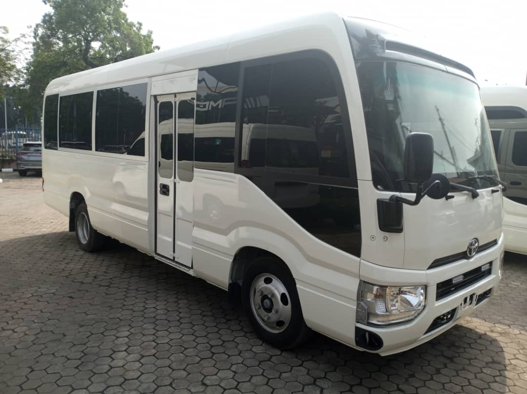 
								Last white standing!  2025/2026 coaster bus bulletproof VIP full level 6 ballistic protection and run flat ballistic inside the tyres. Diesel engine.  📍Price 700m   Now 550m Abuja deal full									