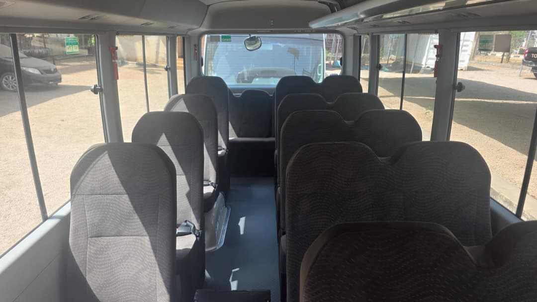 
								25 units of Brand new  coaster buses NOT BULLETPROOF live with me in Abuja  📍Pricek N125m Net each NOT NEGOTIABLE full									