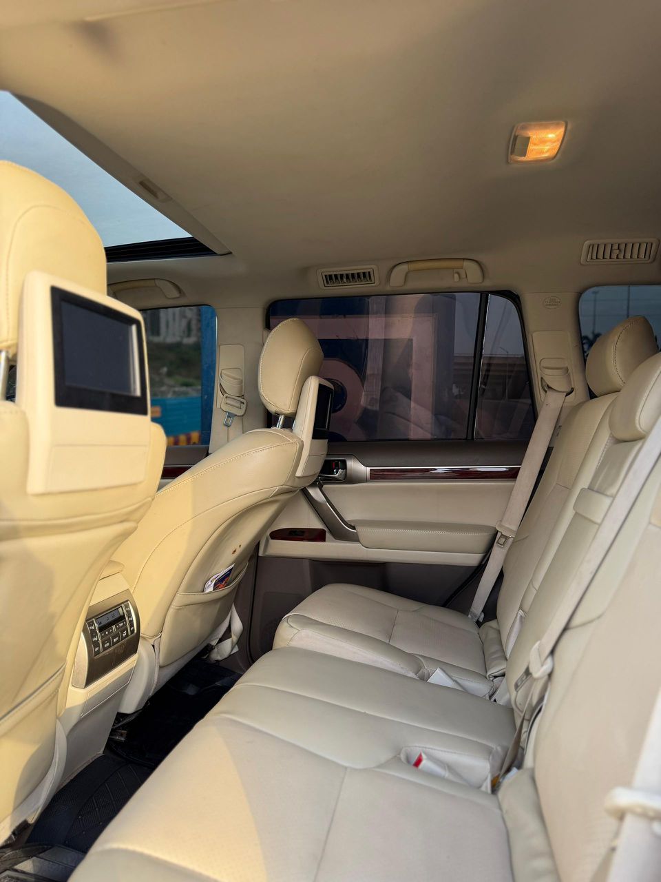 
								Extremely Clean Lexus GX460 Year:2012 upgraded to 2020 Custom Duty: Paid Price: N30 Location: Abuja full									