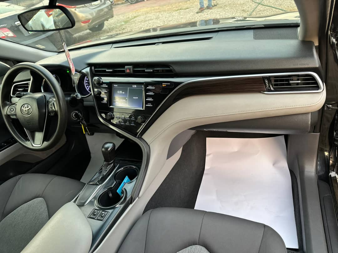 
								SUPER CLEAN DIRECT BELGIUM 🇧🇪TOYOTA CAMRY  2018 MODEL WITH 2026 ORIGINAL CUSTOM DUTY   NOTHING TO FIX  BUY AND DRIVE  EVERYTHING BLESSED   💰22M 📍ABUJA GWARIMPA full									