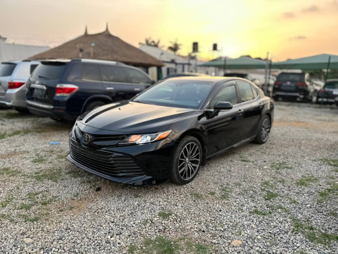 
								SUPER CLEAN DIRECT BELGIUM 🇧🇪TOYOTA CAMRY  2018 MODEL WITH 2026 ORIGINAL CUSTOM DUTY   NOTHING TO FIX  BUY AND DRIVE  EVERYTHING BLESSED   💰22M 📍ABUJA GWARIMPA full									