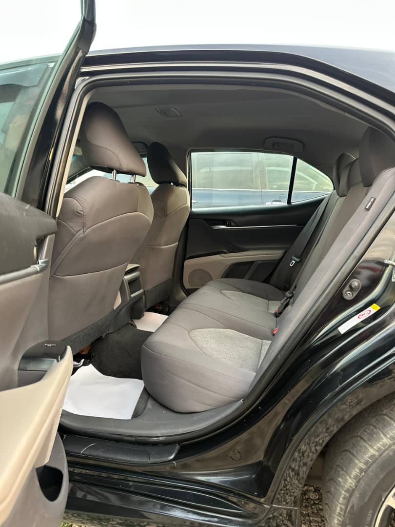 
								SUPER CLEAN DIRECT BELGIUM 🇧🇪TOYOTA CAMRY  2018 MODEL WITH 2026 ORIGINAL CUSTOM DUTY   NOTHING TO FIX  BUY AND DRIVE  EVERYTHING BLESSED   💰22M 📍ABUJA GWARIMPA full									