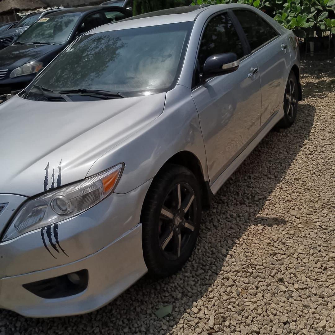 
								Distress Distress Toyota Camry 2010 going for owner wants 5m net full									