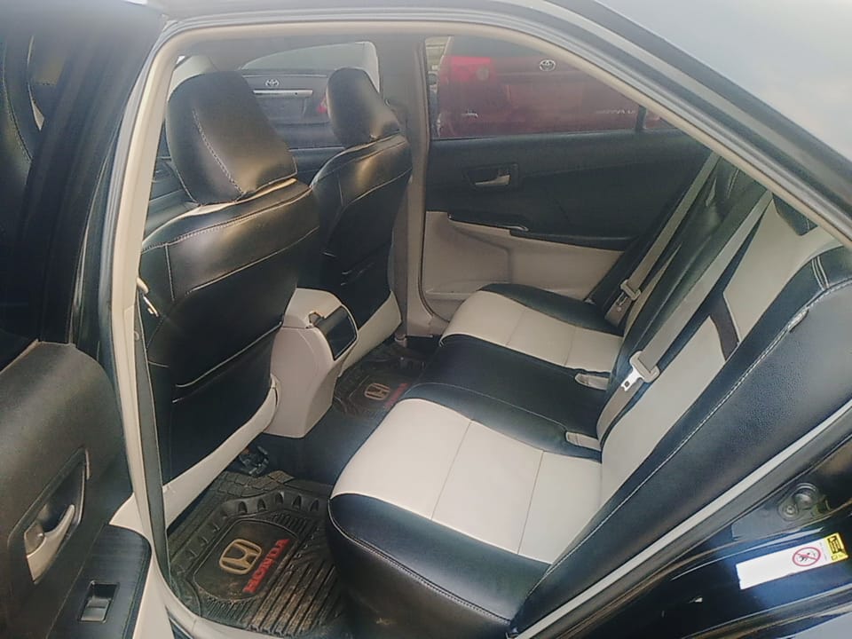 
								Super sharp 2013 Toyota Camry, untampered engine and gear, AC chilling, just 9.8m, location Abuja full									