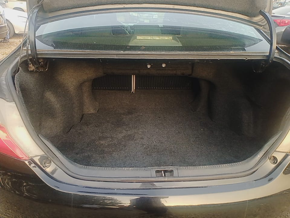 
								Super sharp 2013 Toyota Camry, untampered engine and gear, AC chilling, just 9.8m, location Abuja full									