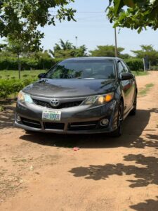 Toks grade 2013 Toyota Camry with untampered engine and gear for 10M Naira only. Call me for more details!
