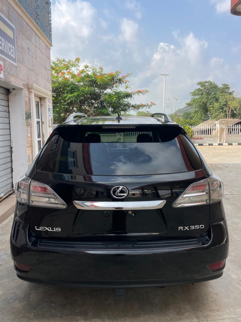 
								Sharp 2013 Lexus RX350 In excellent working condition, engine, gear, ac.100% Ok going for 13.8m, buyer settle 300k, location Abuja full									