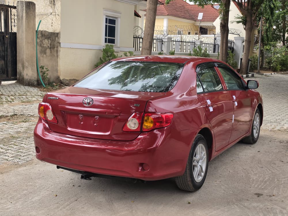 
								New in: Extremely clean First body foreign used Accident free 2010 Toyota corolla LE with may duty going for just 10.3m full									