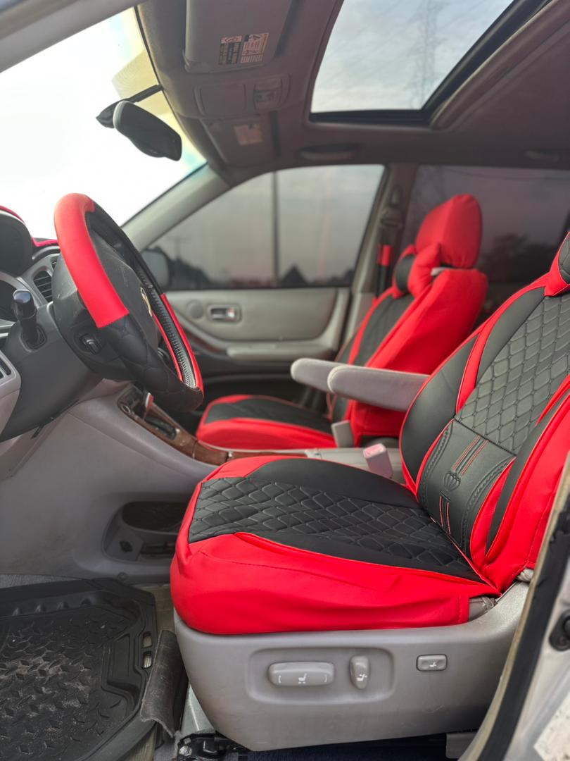 
								Giveaway Deal‼️‼️‼️ Carefully Used 2007 V6 Toyota Highlander car is in pristine condition (Nothing To Fix) Ac Ice🥶 with original duty going for just 5.5m with me Lugbe Abuja📍 ZERO CHAIN DEAL full									
