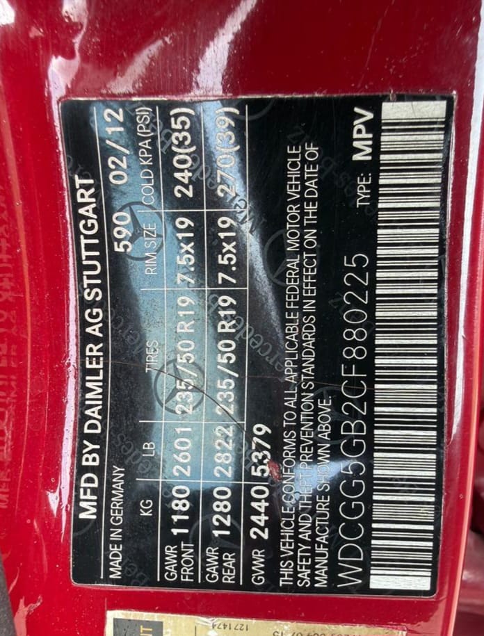 
								NEATLY USED 2012 MERCEDES-BENZ GLK350 NOTHING TO FIX GOING FOR 9.2M ABUJA DEAL full									