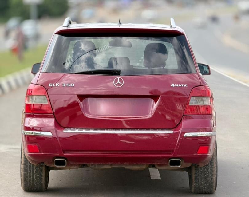 
								NEATLY USED 2012 MERCEDES-BENZ GLK350 NOTHING TO FIX GOING FOR 9.2M ABUJA DEAL full									