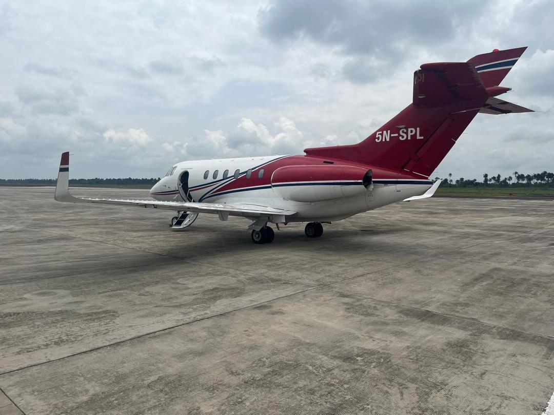 
								AIR CRAFT DEALS  HAWKER 850XP 2009 Manufacturer: Hawker Beechcraft Model: 400XP (2009) Type: Light business jet Engines: (e.g., Pratt & Whitney Canada JT15D-5) Seats: Typically 6–8 passengers Max Cruise Speed: ~400 knots Range: approx. 1,350–1,400 nautical miles Service Ceiling: ~41,000 ft Takeoff Distance: ~4,500 ft Landing Distance: ~3,800 ft  📍 $ 11, 500,000M 🛄 $ 5,000 (Inspection) @All   Serious buyers only — first come, first serve! full									