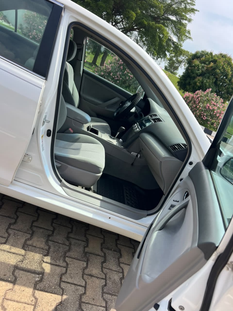 
								FOREIGN USED TOYOTA CAMRY 2011 MODEL XL, 100% FIRST BODY, OPEN ROOF, FABRIC INTERIOR, THE CAR IS BELGIUM, WITH UNTEMPERD ENGINE AND GEAR AC CHILLING GOING FOR #8.3M ABUJA DEAL full									
