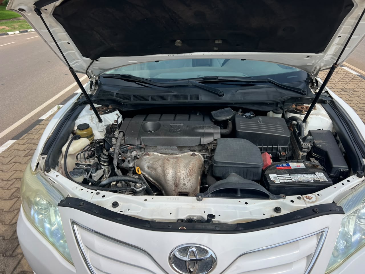
								FOREIGN USED TOYOTA CAMRY 2011 MODEL XL, 100% FIRST BODY, OPEN ROOF, FABRIC INTERIOR, THE CAR IS BELGIUM, WITH UNTEMPERD ENGINE AND GEAR AC CHILLING GOING FOR #8.3M ABUJA DEAL full									