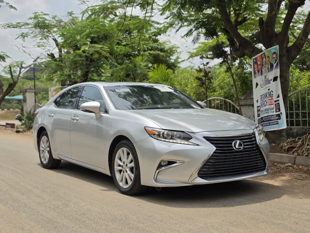
								Nw available on Distress: Foreign used 2017 Lexus ES 350 with original Duty going for just 19m only full									