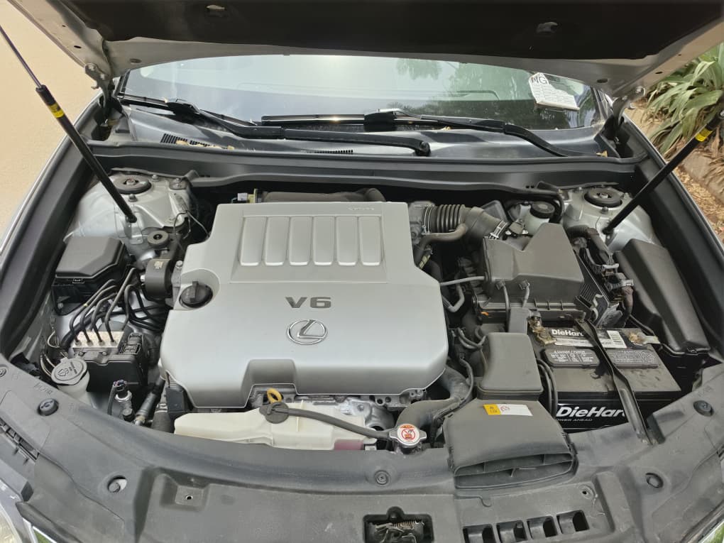 
								Nw available on Distress: Foreign used 2017 Lexus ES 350 with original Duty going for just 19m only full									