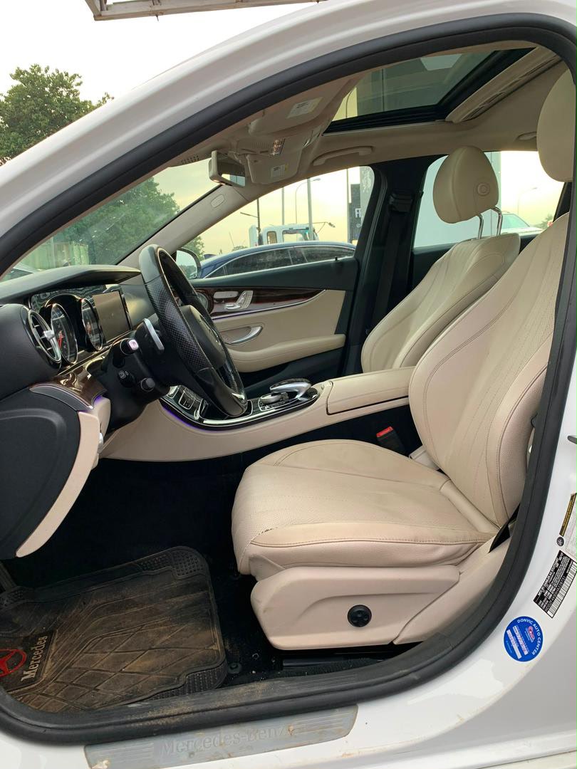 
								Extremely sharp 2017 Mercedes E300// sunroof and keyless entry, Slightly used! Low mileage! Going for 20.5M full									