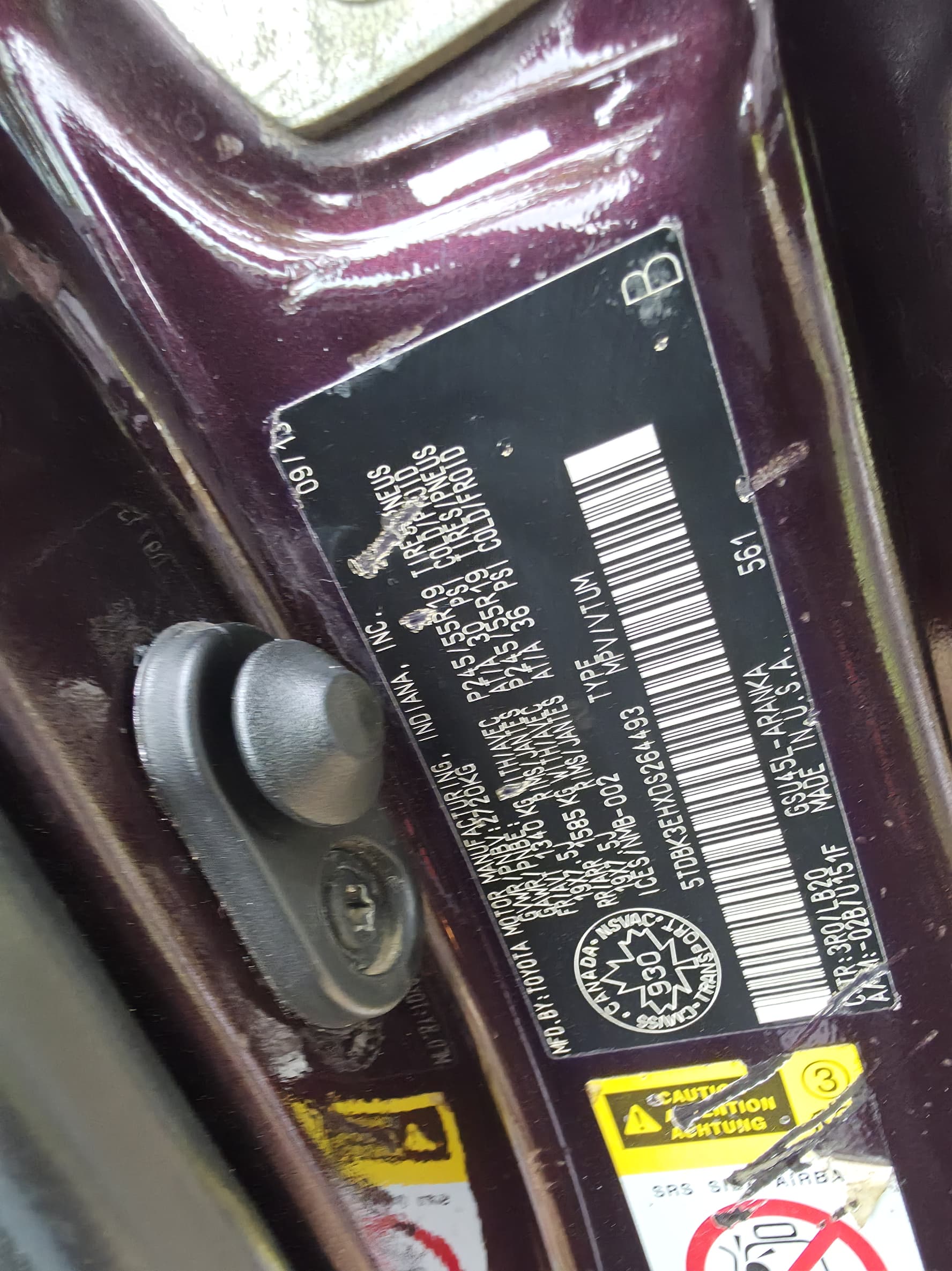 
								Neatly used Toks standard. 2013 Toyota Highlander SE key entry with original duty. Engine nd gear is untampared going for just 13m abujadeal full									