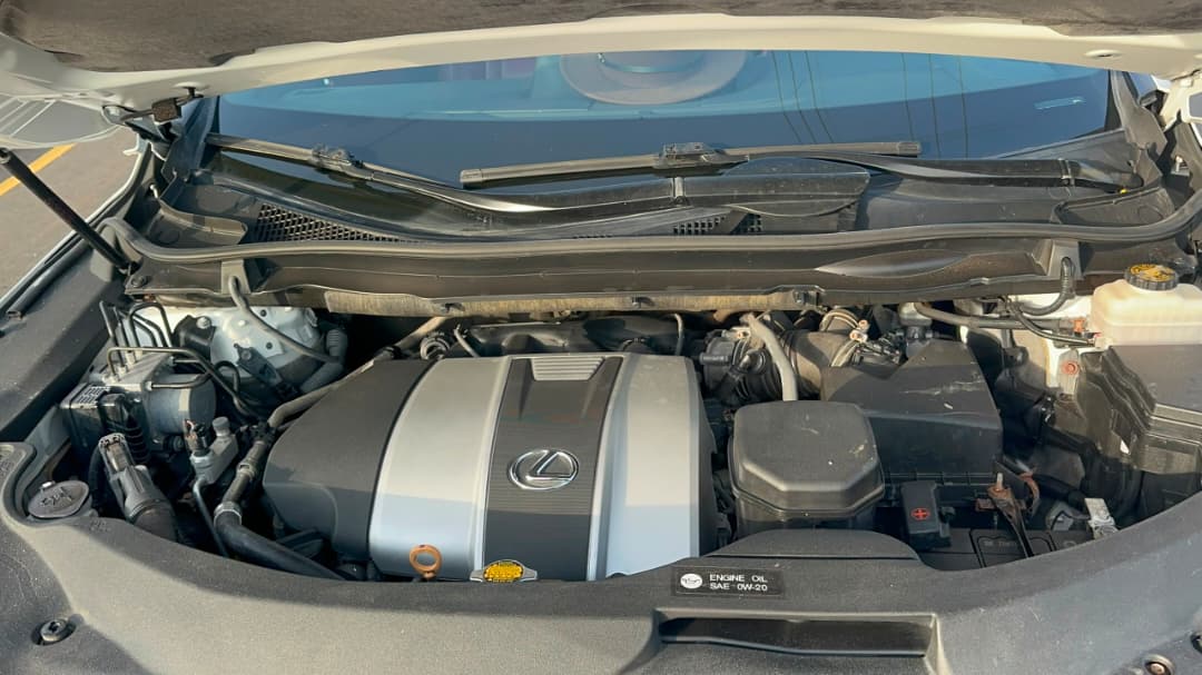 
								Good Deal‼️‼️‼️ Grade A (Accident Free) Foreign Used 2017 Lexus Rx350 (Fsport) car is in pristine condition fullest option (Keyless Mouse & Open Roof) with original 2026 entry duty going for just 57.5m with sambo with me Lugbe Abuja📍 ZERO CHAIN DEAL full									