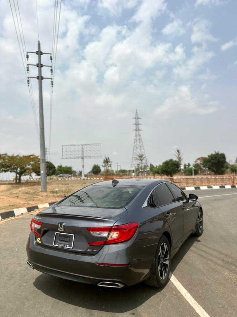 
								Good Deal‼️‼️‼️ Belgium Grade (Premium Used) 2018/19 Honda Accord (Sport) car is in pristine condition (Nothing To Fix) with original duty going for just 19.3m Lugbe Abuja📍 ZERO CHAIN DEAL full									
