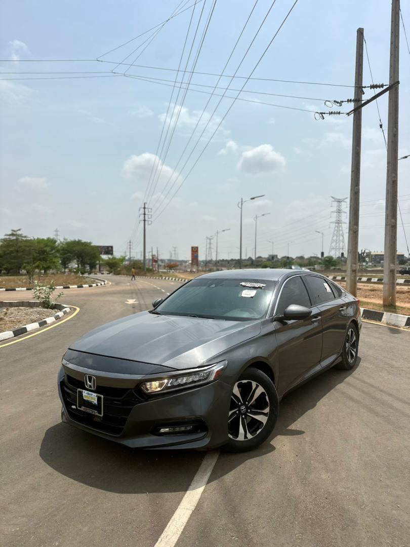 
								Good Deal‼️‼️‼️ Belgium Grade (Premium Used) 2018/19 Honda Accord (Sport) car is in pristine condition (Nothing To Fix) with original duty going for just 19.3m Lugbe Abuja📍 ZERO CHAIN DEAL full									