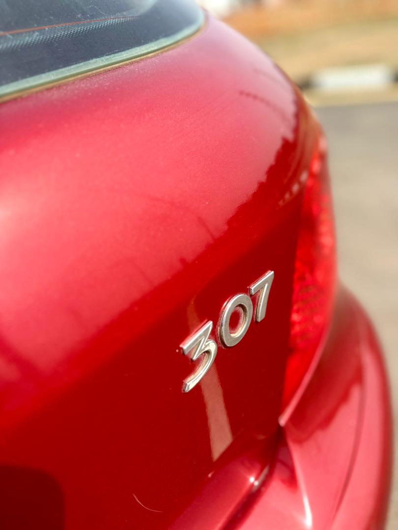 
								Giveaway Deal‼️‼️‼️ (70k Mileage) Carefully Used 2013 Peugeot 307 car is in pristine condition (Nothing To Fix) with Android screen chilling Ac duty✅ going for just 4m with small sambo with me Lugbe Abuja📍 ZERO CHAIN DEAL full									