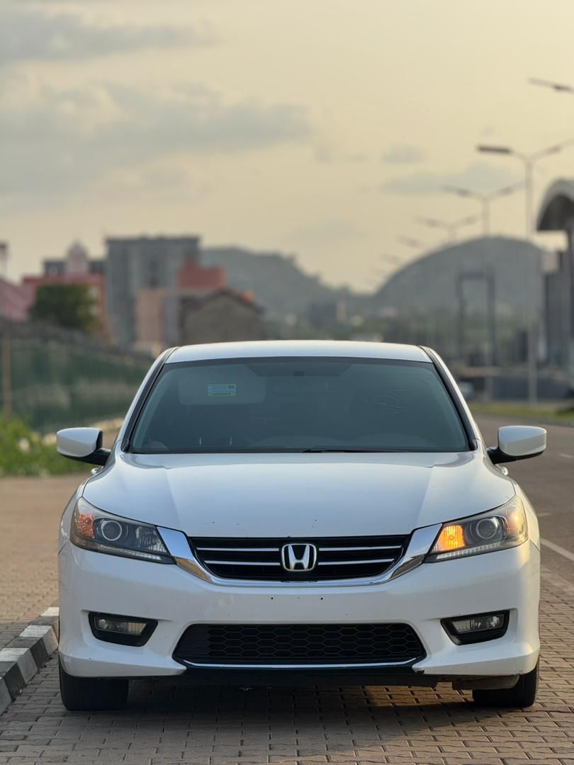 
								Distress Sell Foreign Used Honda Accord 2014 Sport for just 11.9m Abuja full									