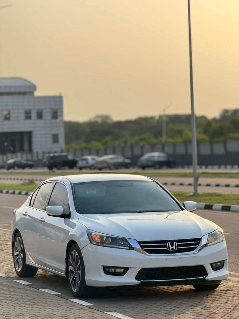 
								Distress Sell Foreign Used Honda Accord 2014 Sport for just 11.9m Abuja full									