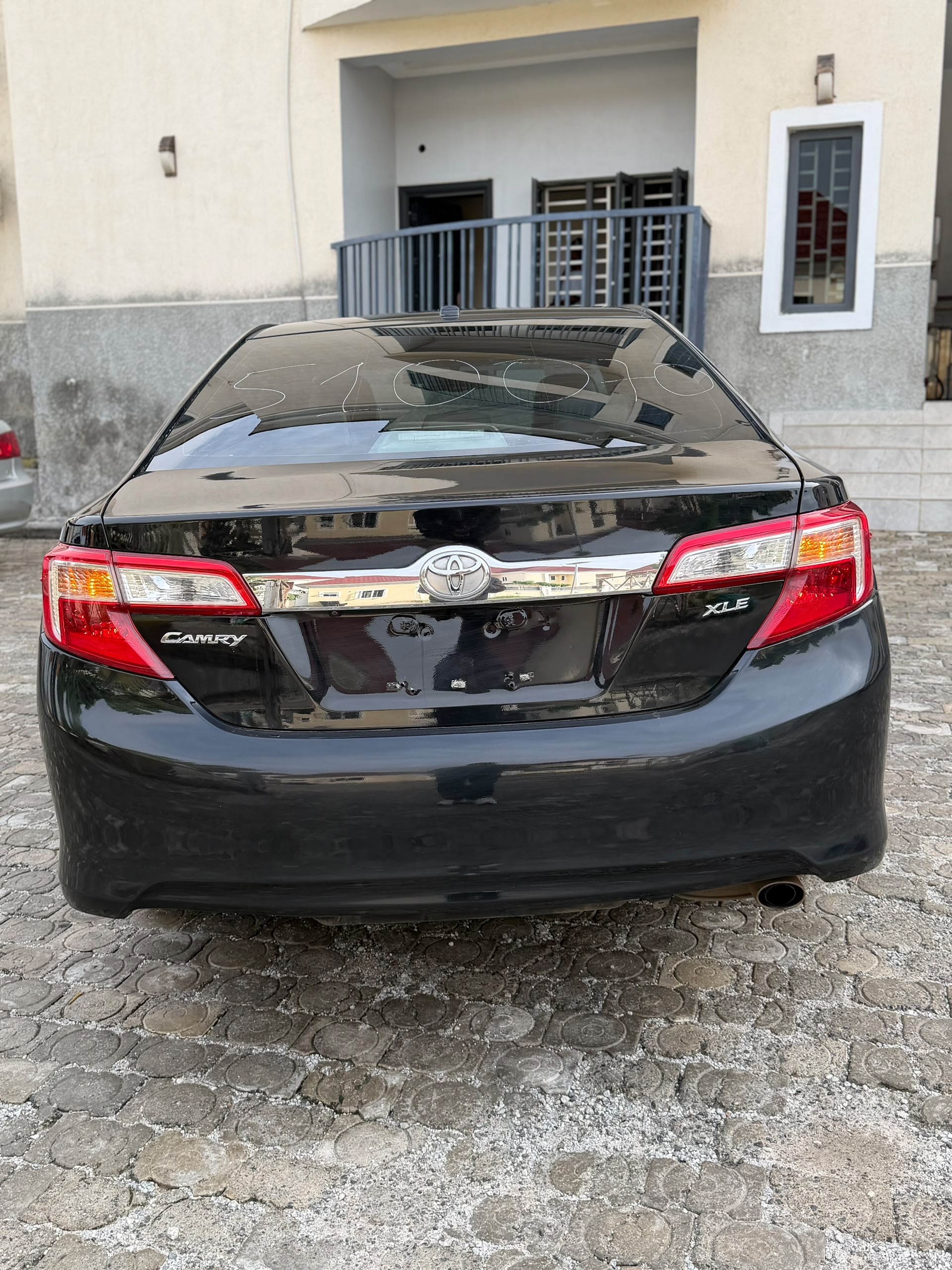 
								New arrival:Foreign used 2013 model Toyota Camry XLE Keyless with sunroof and back AC vent, leather interior with may 2026 duty…13.9m owner kuje abuja deal full									