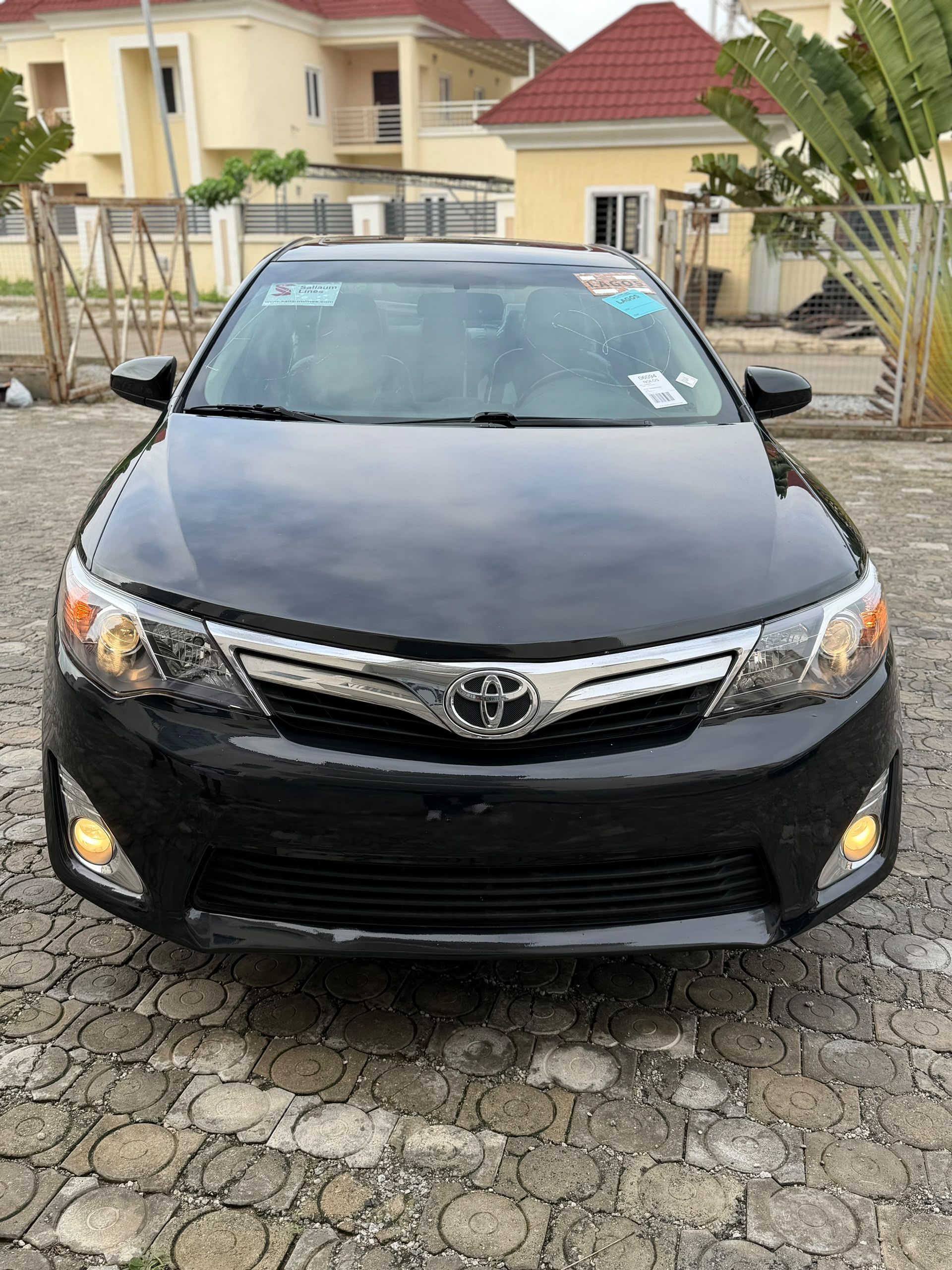 
								New arrival:Foreign used 2013 model Toyota Camry XLE Keyless with sunroof and back AC vent, leather interior with may 2026 duty…13.9m owner kuje abuja deal full									