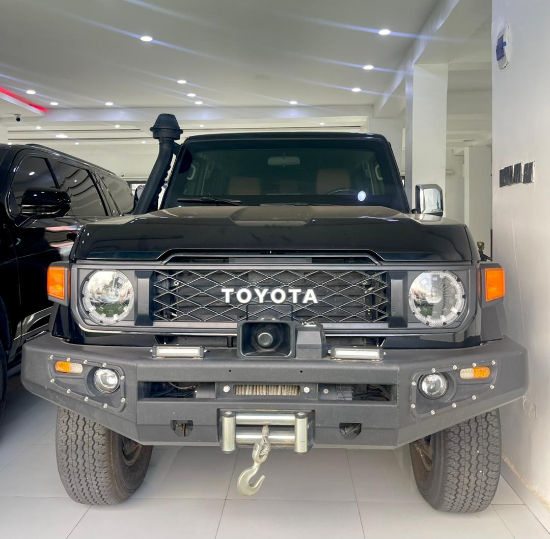 
								You can’t afford to miss this @All  2025 Brand New BULLETPROOF Toyota Land Cruiser BUFFALO LX V6  📍Pkrice 290m Abuja deal full									