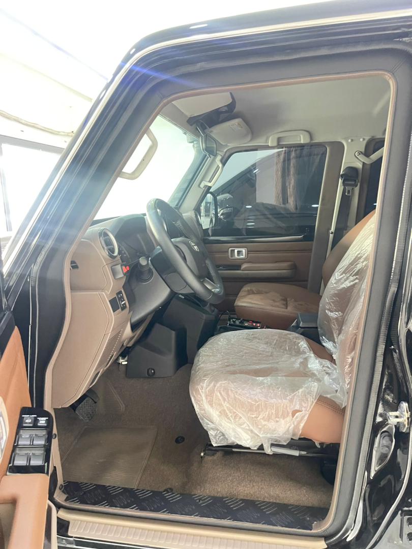 
								You can’t afford to miss this @All  2025 Brand New BULLETPROOF Toyota Land Cruiser BUFFALO LX V6  📍Pkrice 290m Abuja deal full									