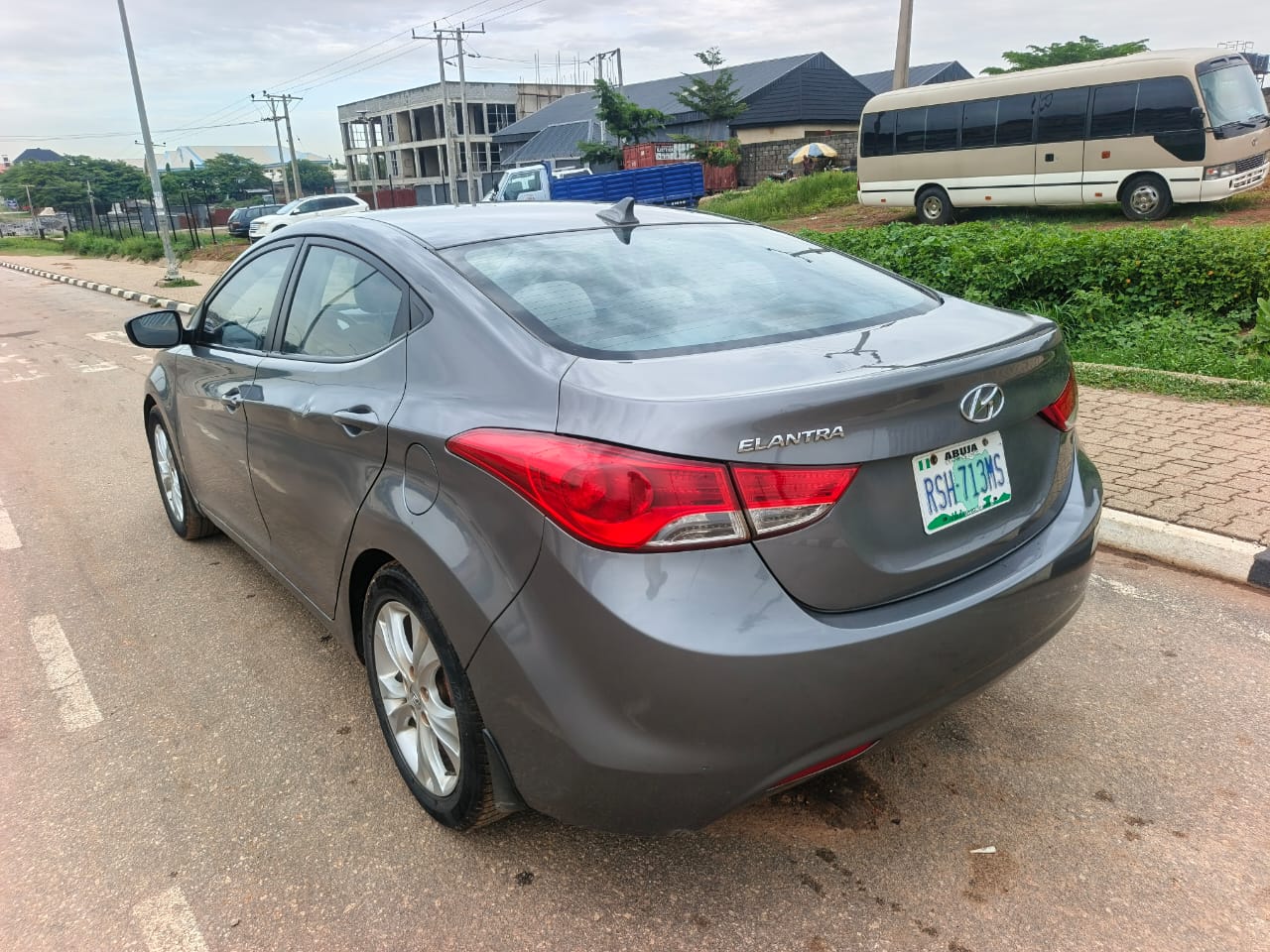 
								Few Months used 2012Hyundai Elantra with untempered engine and gear, chilling A.C@6.7m naira only,  Manual transmission Location Abuja. full									