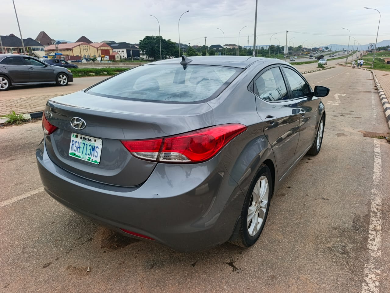 
								Few Months used 2012Hyundai Elantra with untempered engine and gear, chilling A.C@6.7m naira only,  Manual transmission Location Abuja. full									