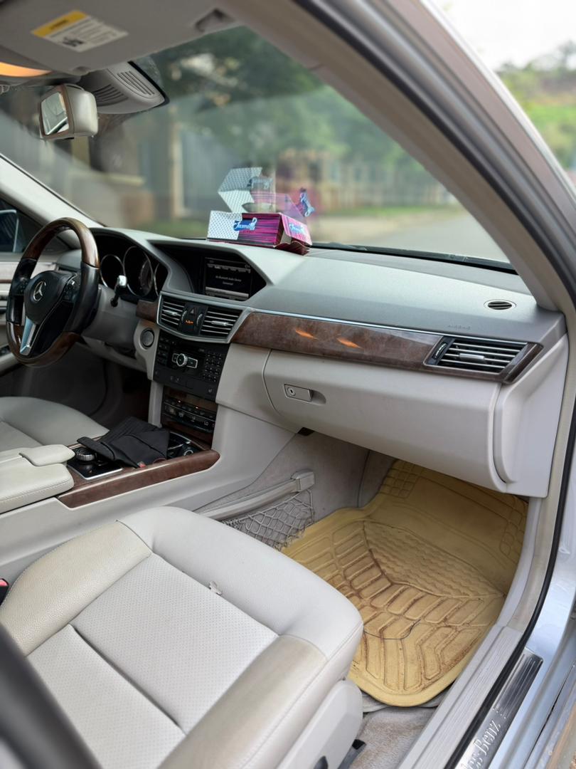 
								DEAL‼️‼️ TOKS GRADE 2012 MODEL MB E350 KEYLESS ENTRY BLACK ENGINE 3.5 ltr ORIGINAL DUTY 💰N10,500,000 📍KADO full									