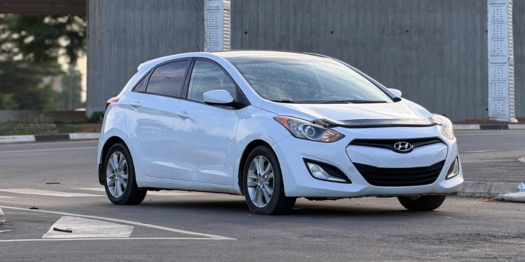 
								DISTRESS FOREIGN USED 2013 HYUNDAI ELANTRA GT WITH ORIGINAL CUSTOM DUTY FULLY PAID GOING FOR 9.8M ABUJA DEAL full									