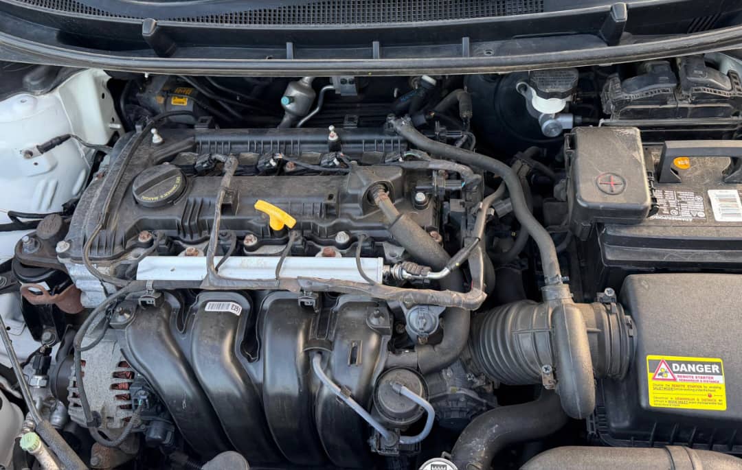 
								DISTRESS FOREIGN USED 2013 HYUNDAI ELANTRA GT WITH ORIGINAL CUSTOM DUTY FULLY PAID GOING FOR 9.8M ABUJA DEAL full									