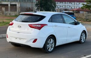 DISTRESS FOREIGN USED 2013 HYUNDAI ELANTRA GT WITH ORIGINAL CUSTOM DUTY FULLY PAID GOING FOR 9.8M ABUJA DEAL