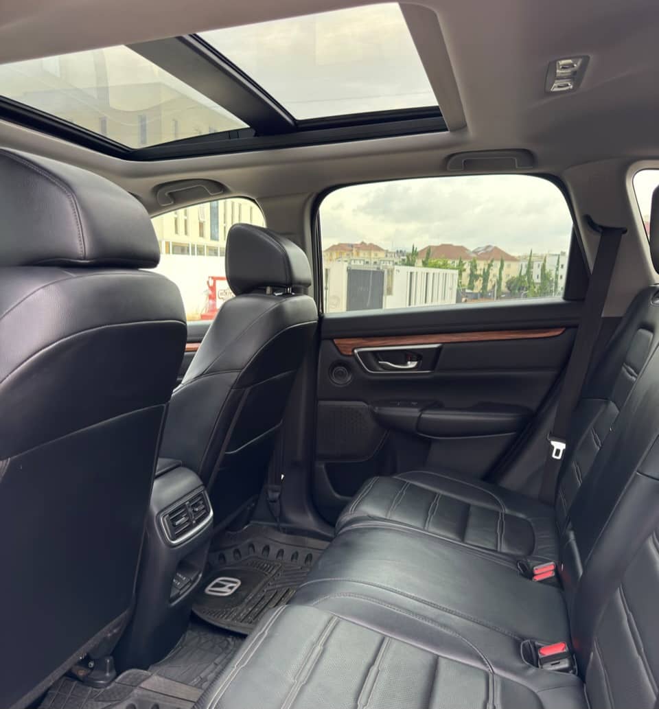 
								3 MONTHS USED 2020 HONDA CRV NOTHING TO FIX WITH ORIGINAL CUSTOM DUTY FULLY PAID GOING FOR 23.5M ABUJA DEAL full									