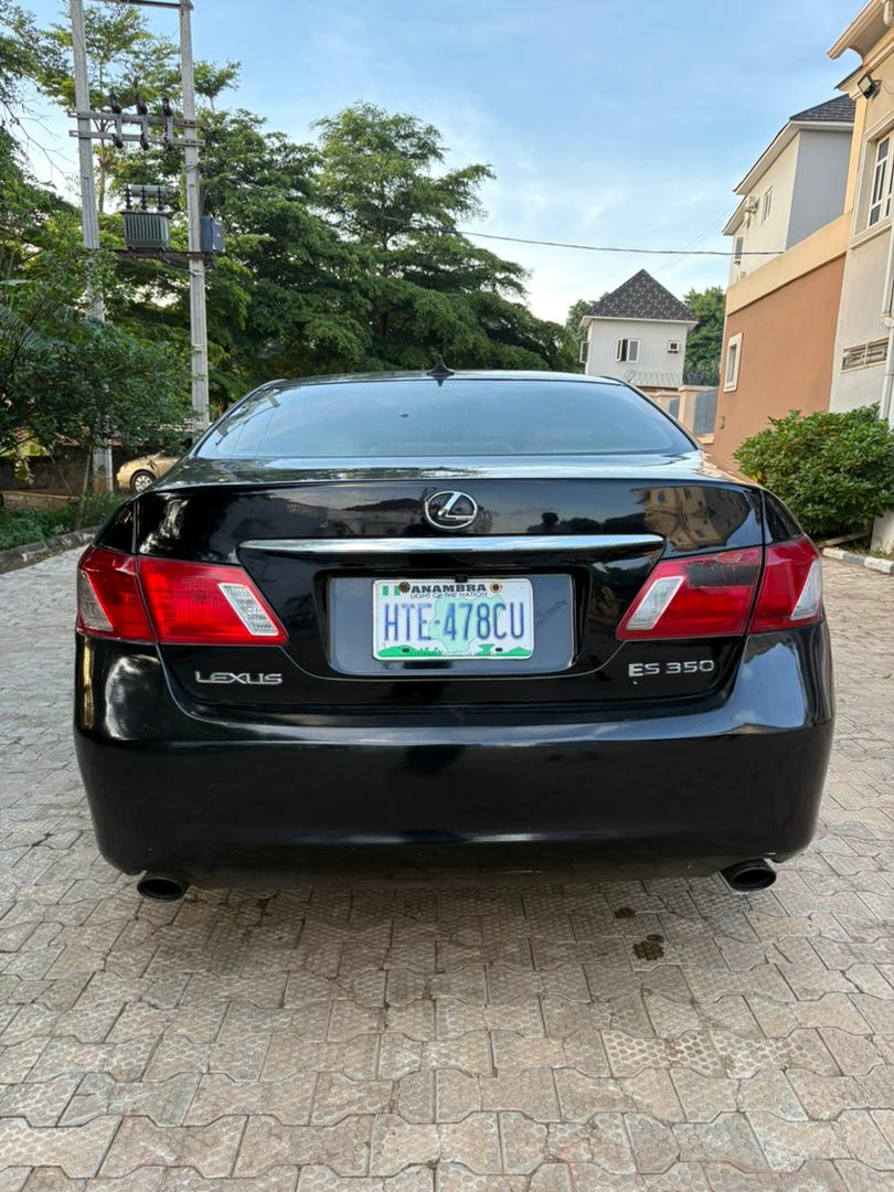 
								Quick Sale Lexus ES350 2008 with sound engine and gear, ac is freezing 🥶 with original duty✅ 🏷️6M Net 📍Gwarimpa Abuja📍 full									