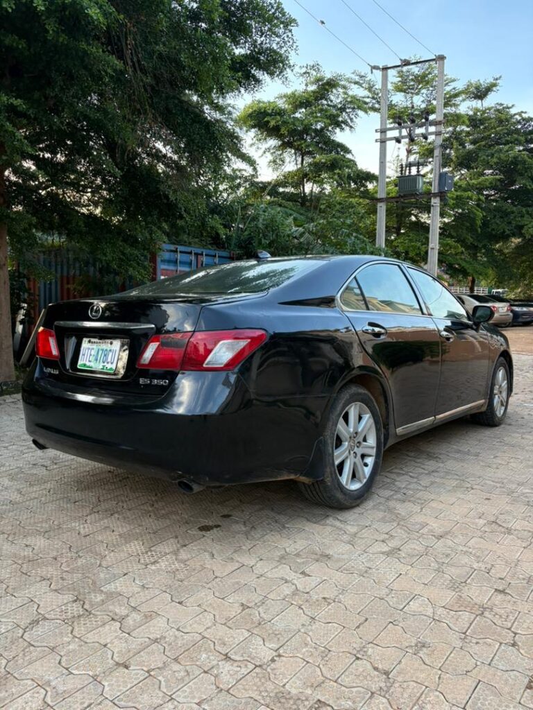 Quick Sale Lexus ES350 2008 with sound engine and gear, ac is freezing 🥶 with original duty✅ 🏷️6M Net 📍Gwarimpa Abuja📍
