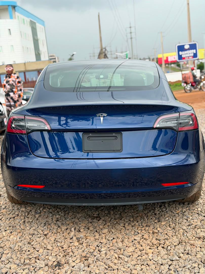 
								2022 FOREIGN USED TESLA MODEL 3 WITH ORIGINAL DUTY GOING FOR  🏷️65M NET 📍ABUJA DEAL📍 full									